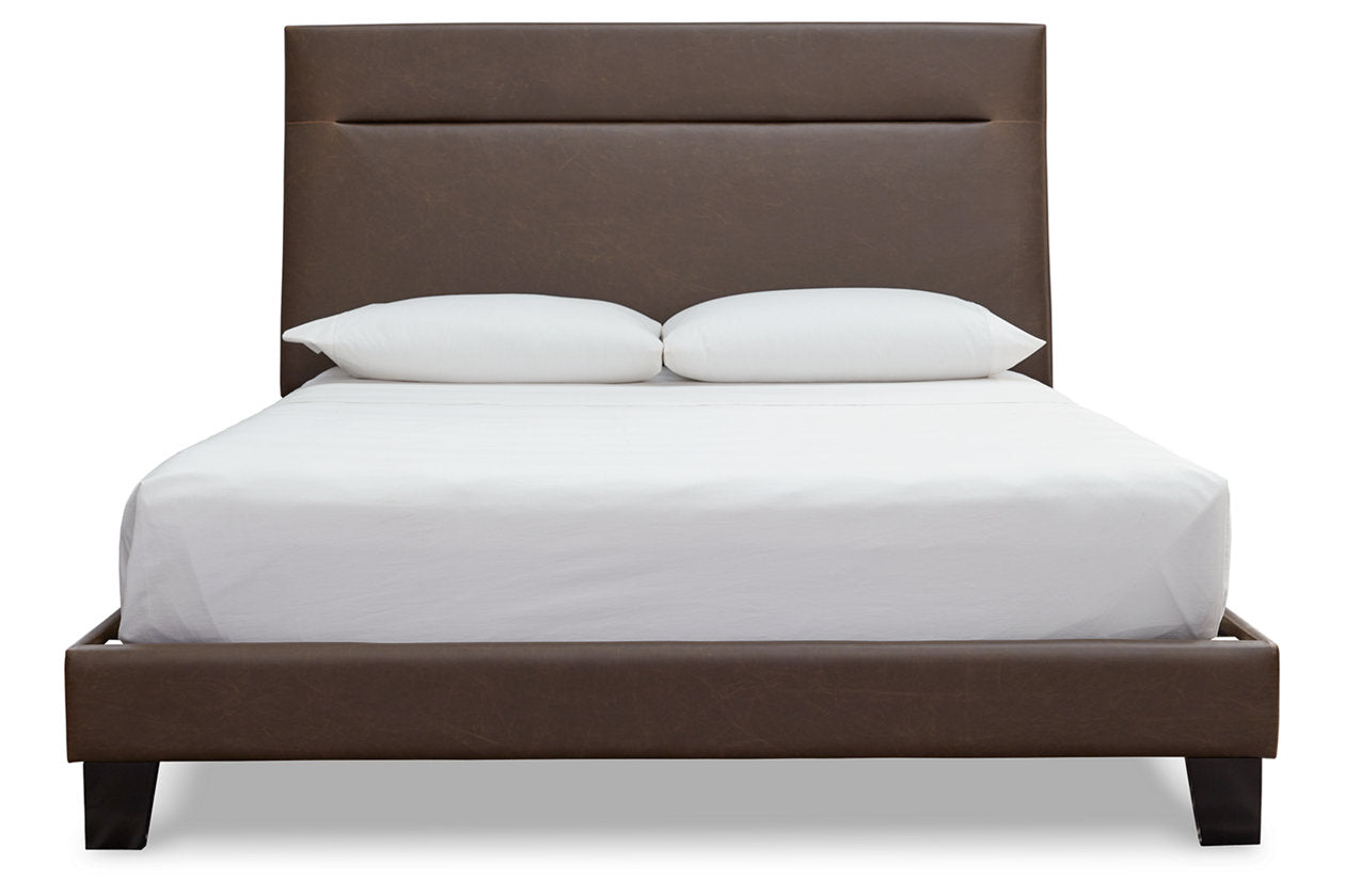 Adelloni Bed