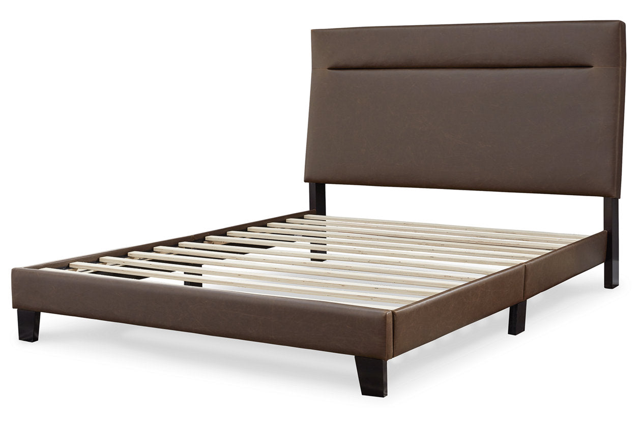 Adelloni Bed