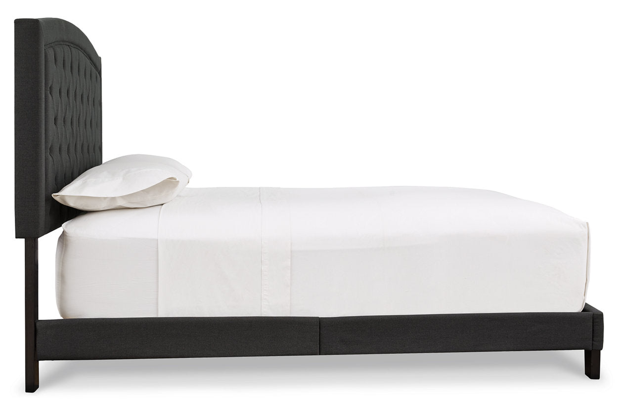 Adelloni Bed