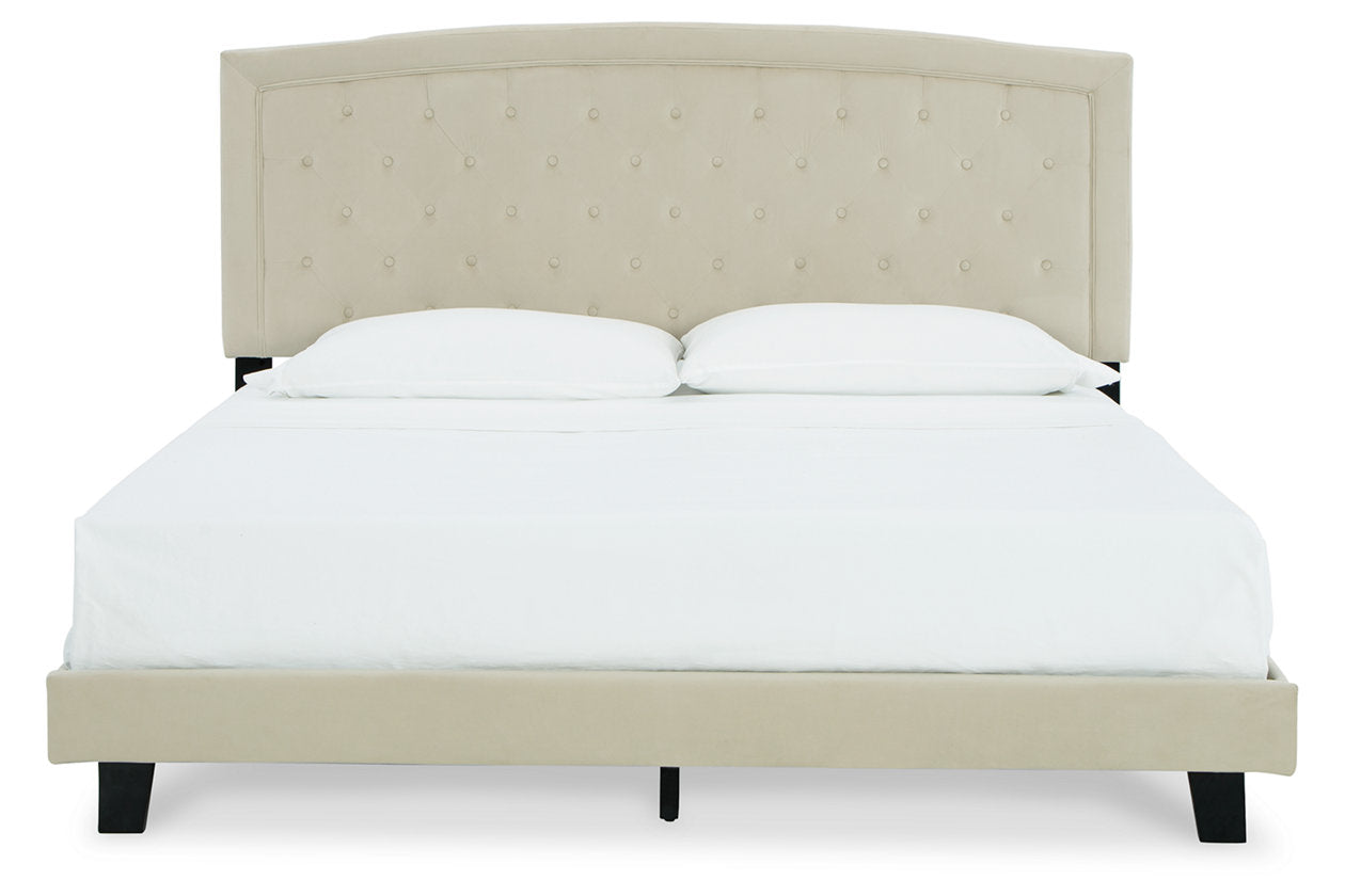 Adelloni Bed