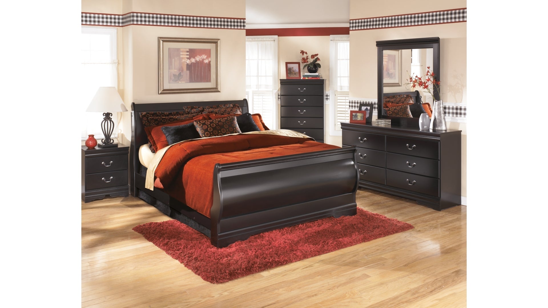 Huey Vineyard Queen Sleigh Headboard Bed with Dresser