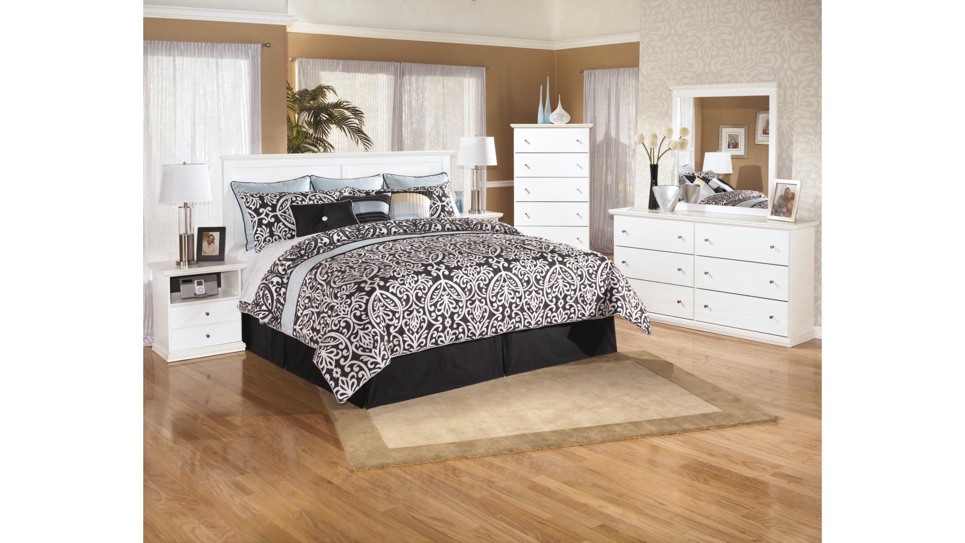 Bostwick Shoals King/California King Panel Headboard Bed with Mirrored Dresser, Chest and Nightstand
