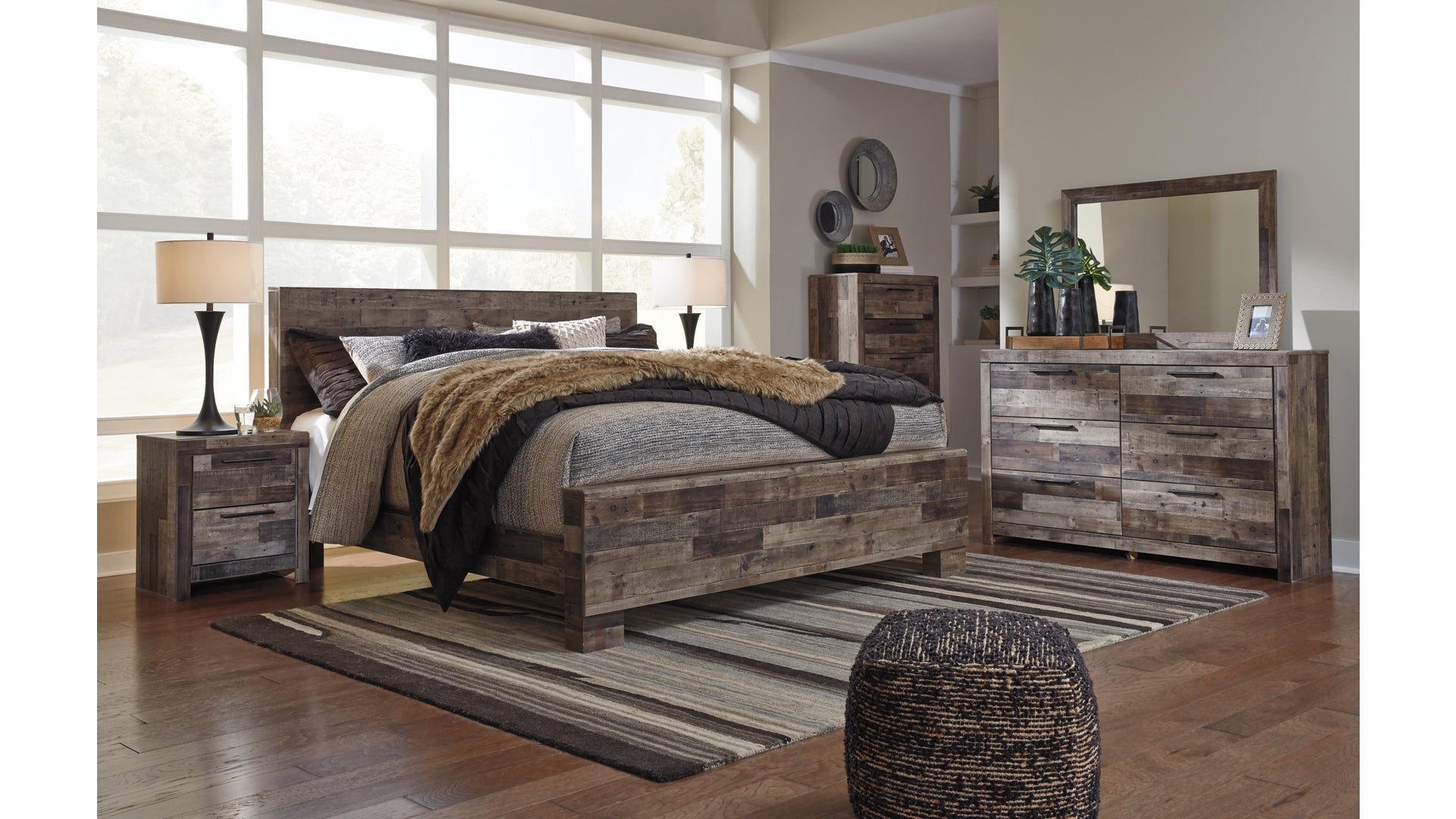 Derekson King Panel Bed with Mirrored Dresser, Chest and Nightstand
