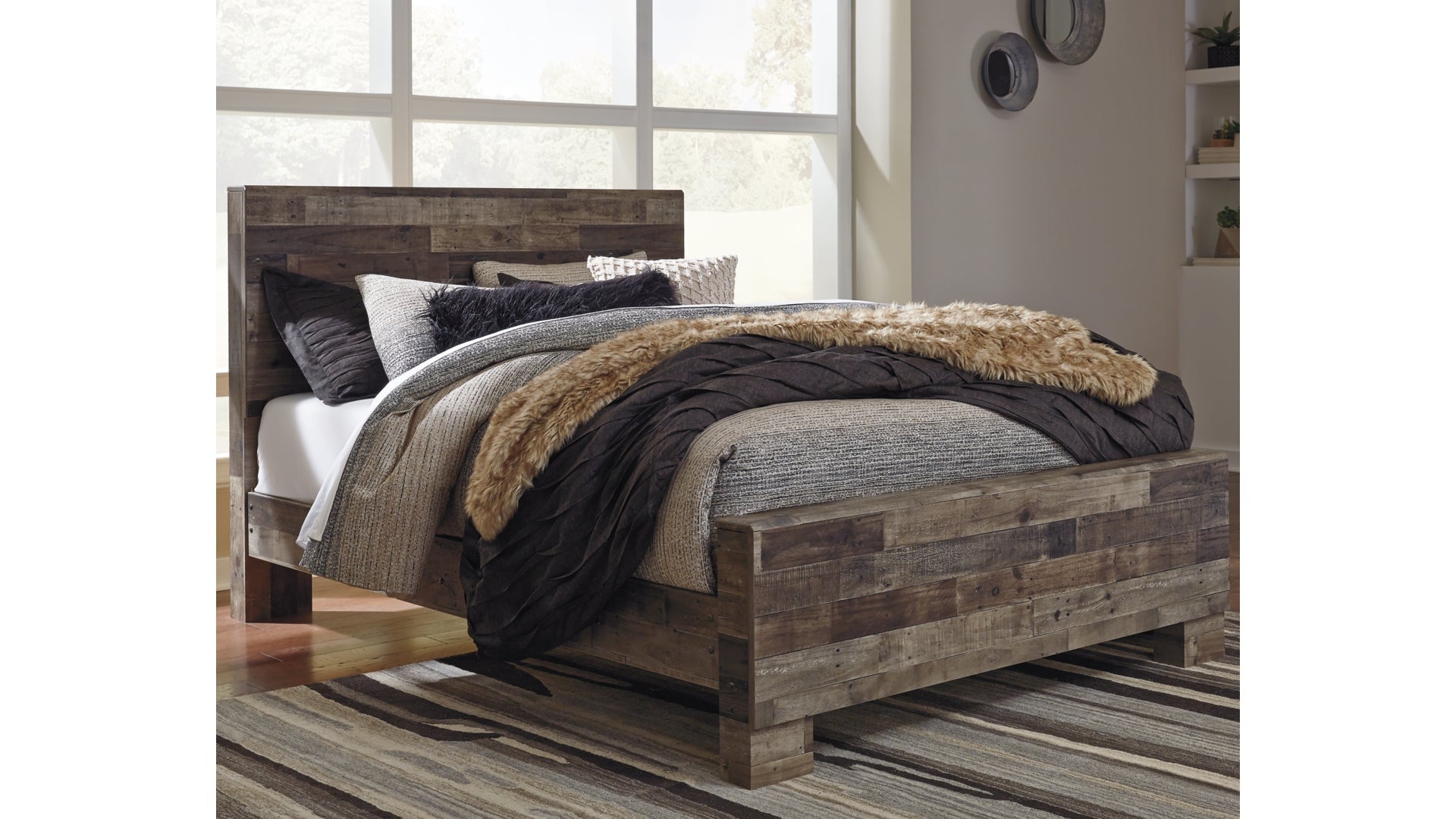 Derekson Queen Panel Bed with Dresser