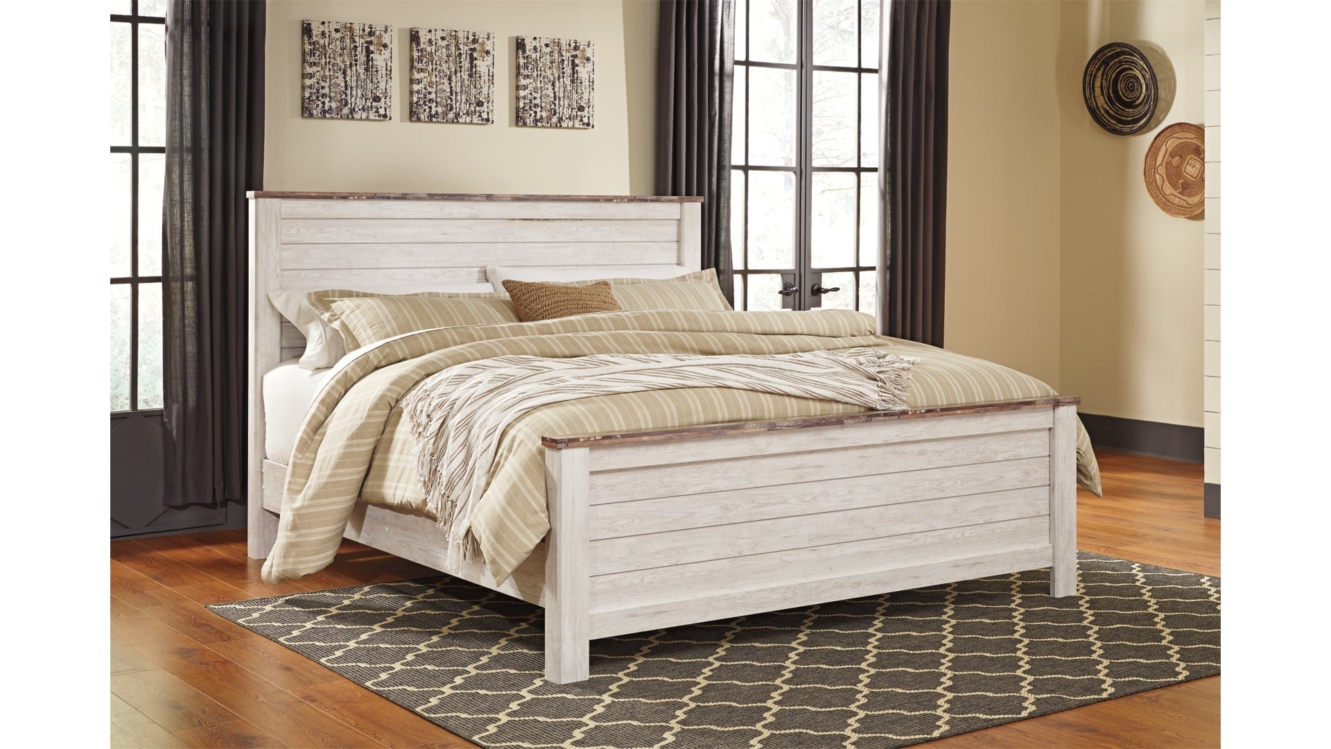 Willowton King Panel Bed with Mirrored Dresser and Chest