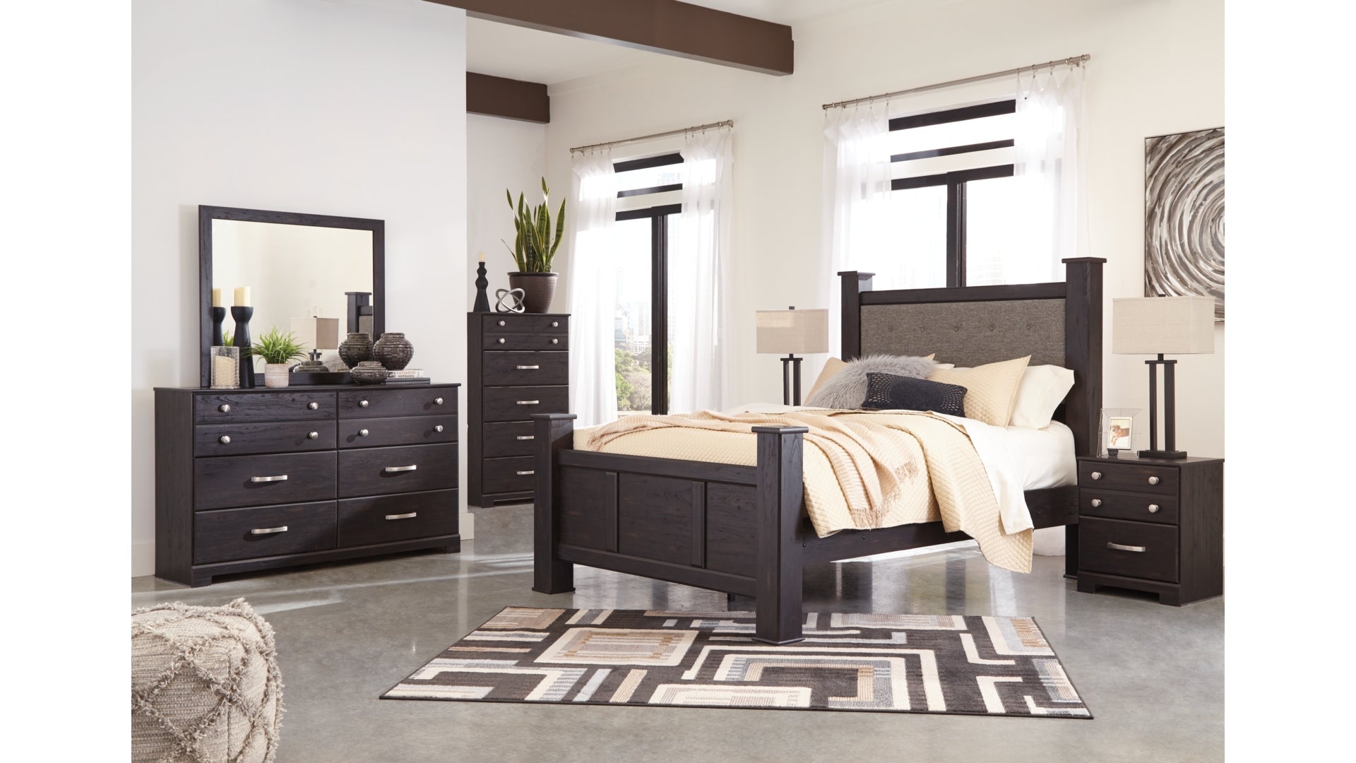 Reylow Queen Poster Bed with Mirrored Dresser and Chest