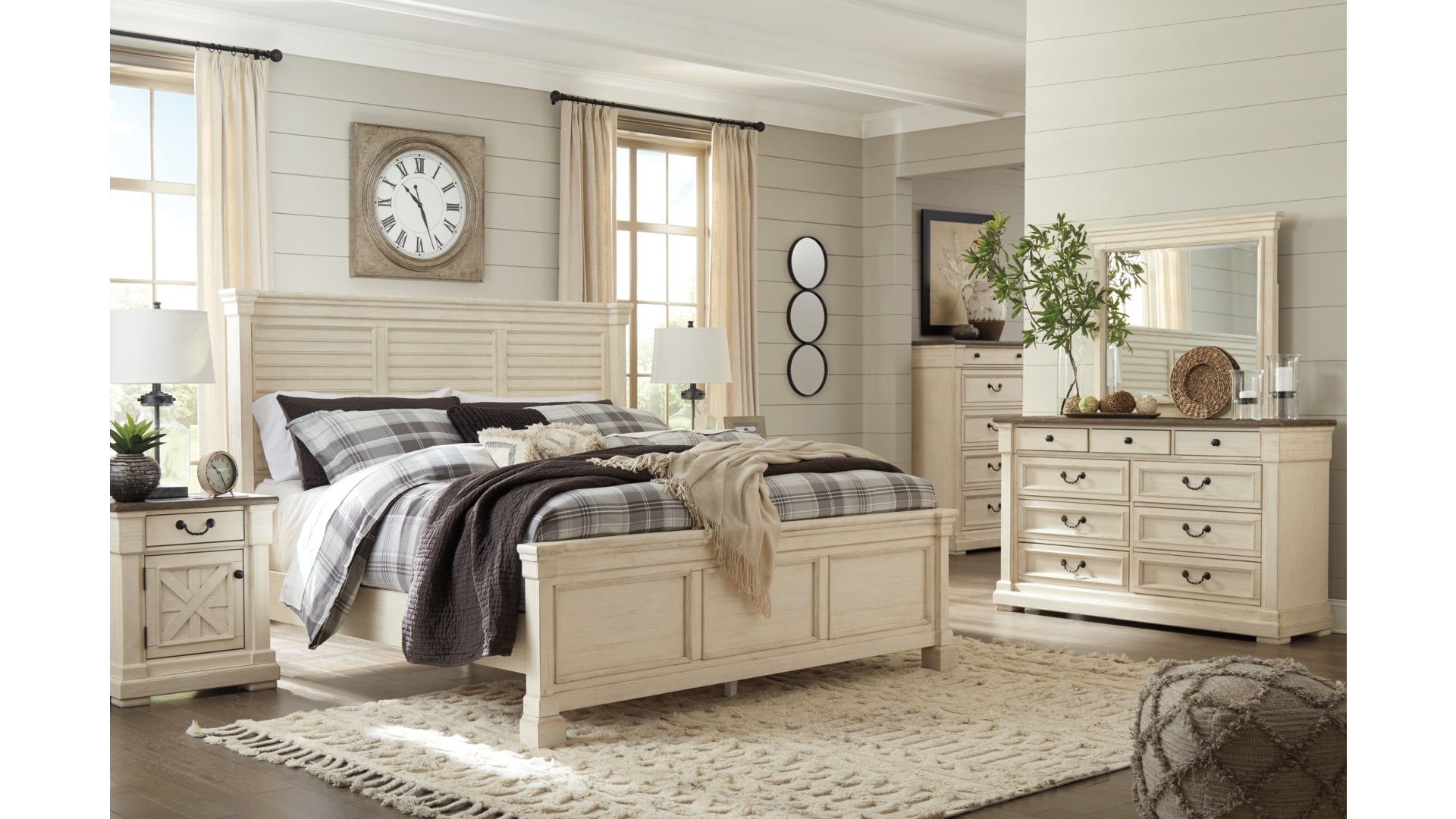 Bolanburg King Panel Bed with Mirrored Dresser, Chest and Nightstand