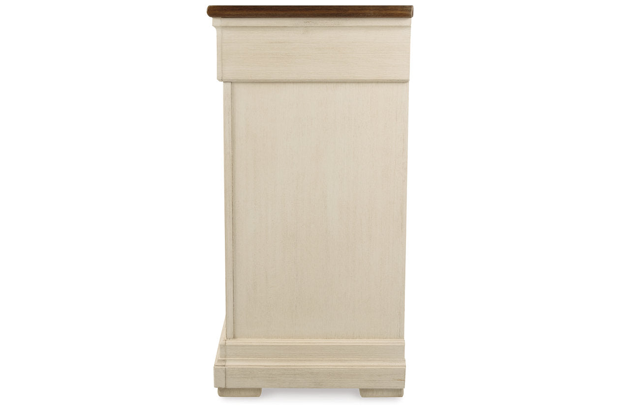 Bolanburg Dresser