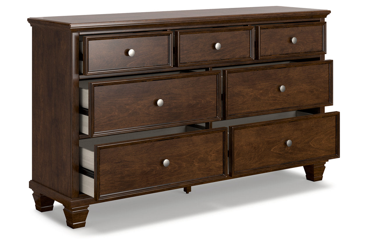 Danabrin Dresser