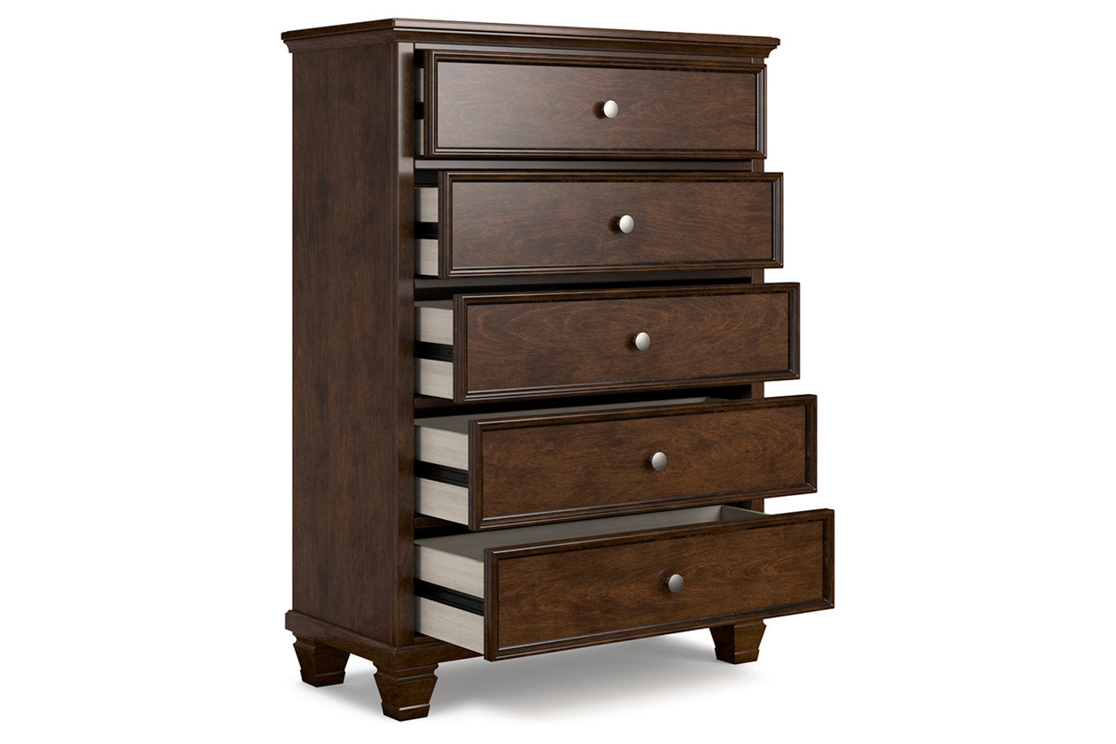 Danabrin Chest