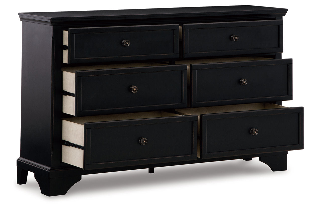 Chylanta Dresser