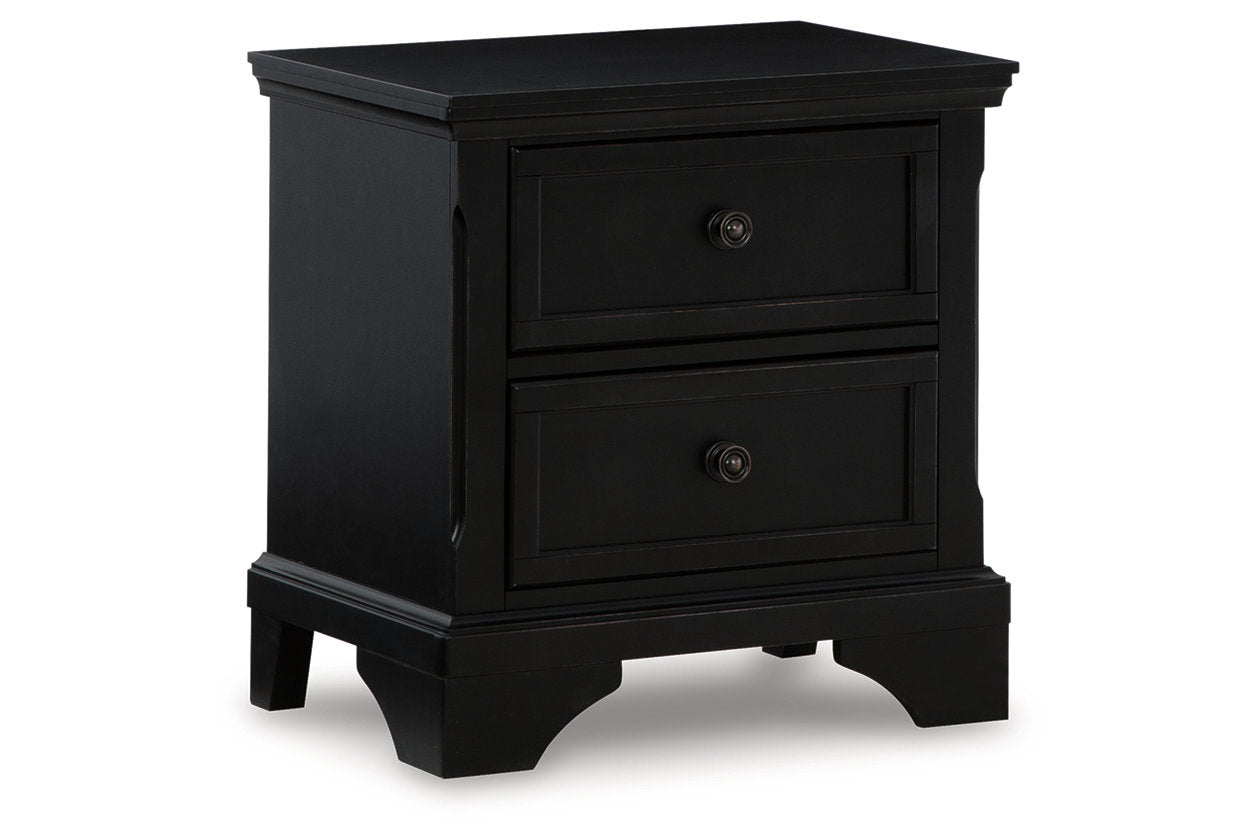 Chylanta Nightstand