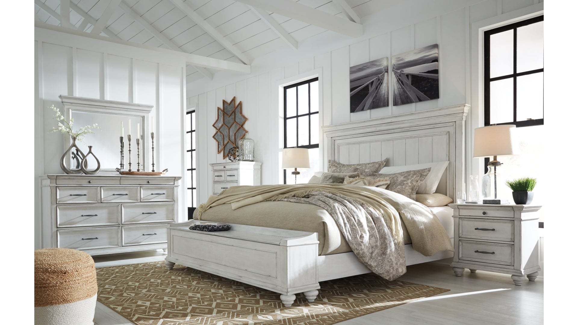 Kanwyn King Panel Bed with Storage with Mirrored Dresser and Chest