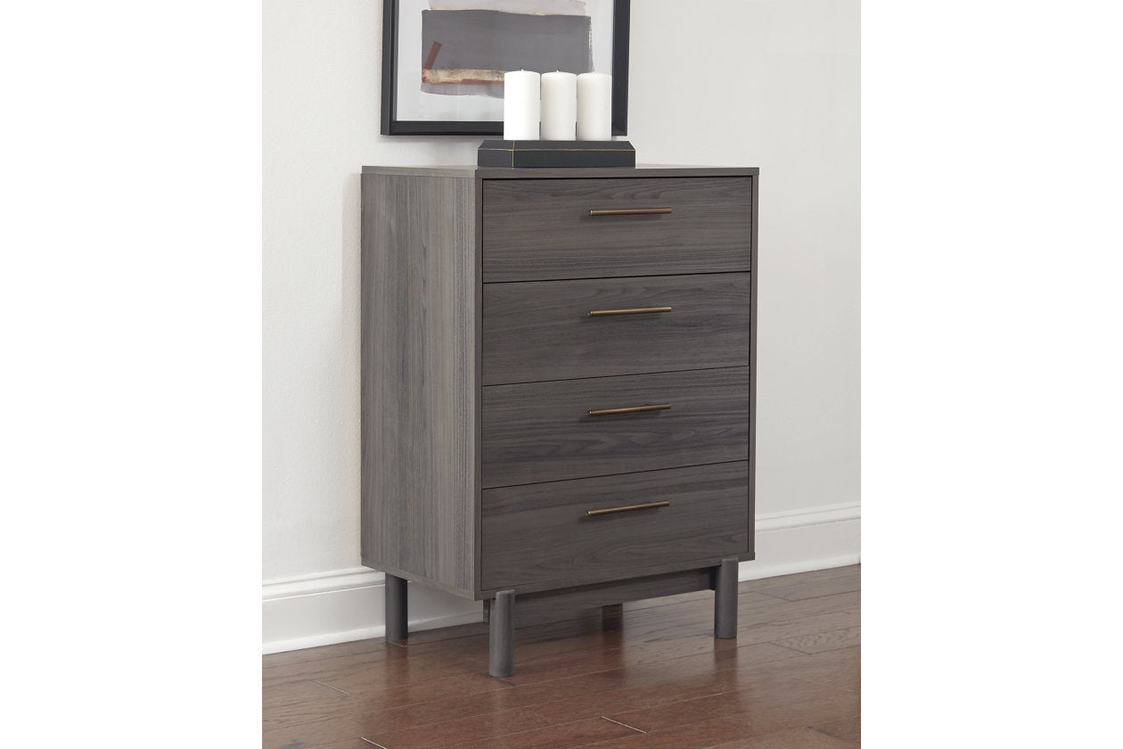 Brymont Chest