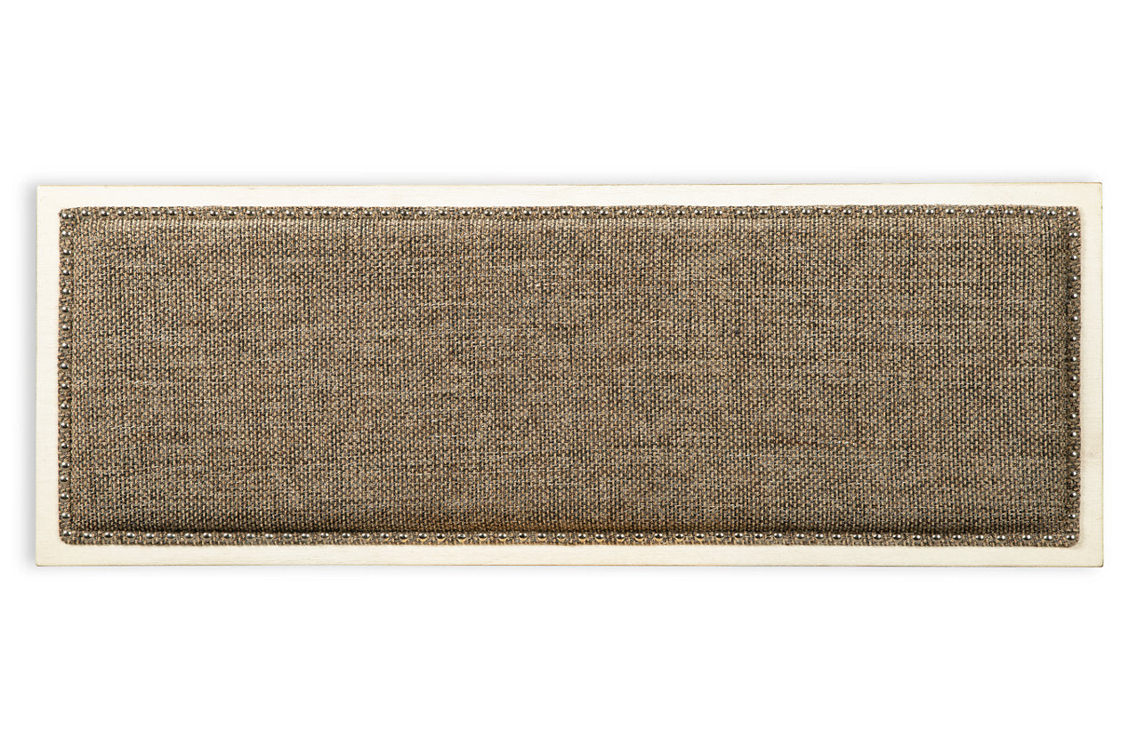 Bolanburg Bench
