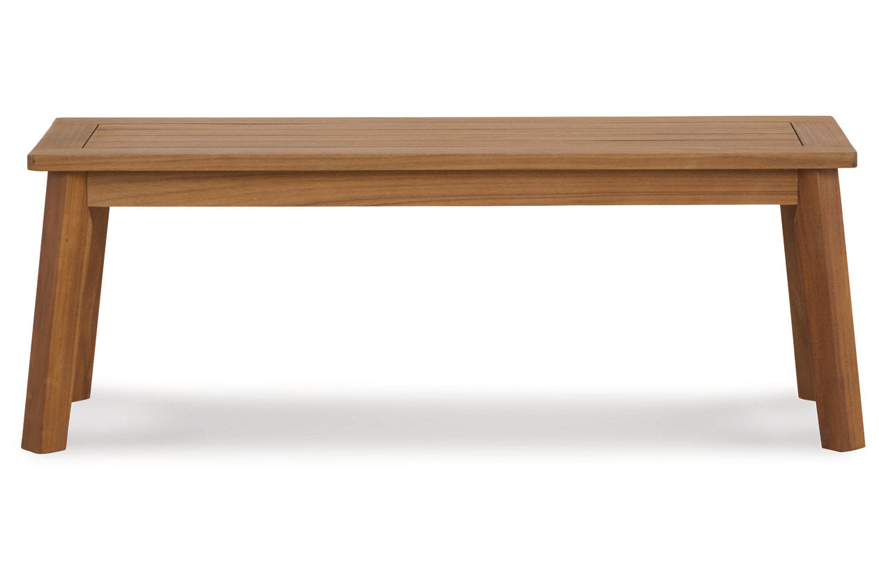 Janiyah Bench