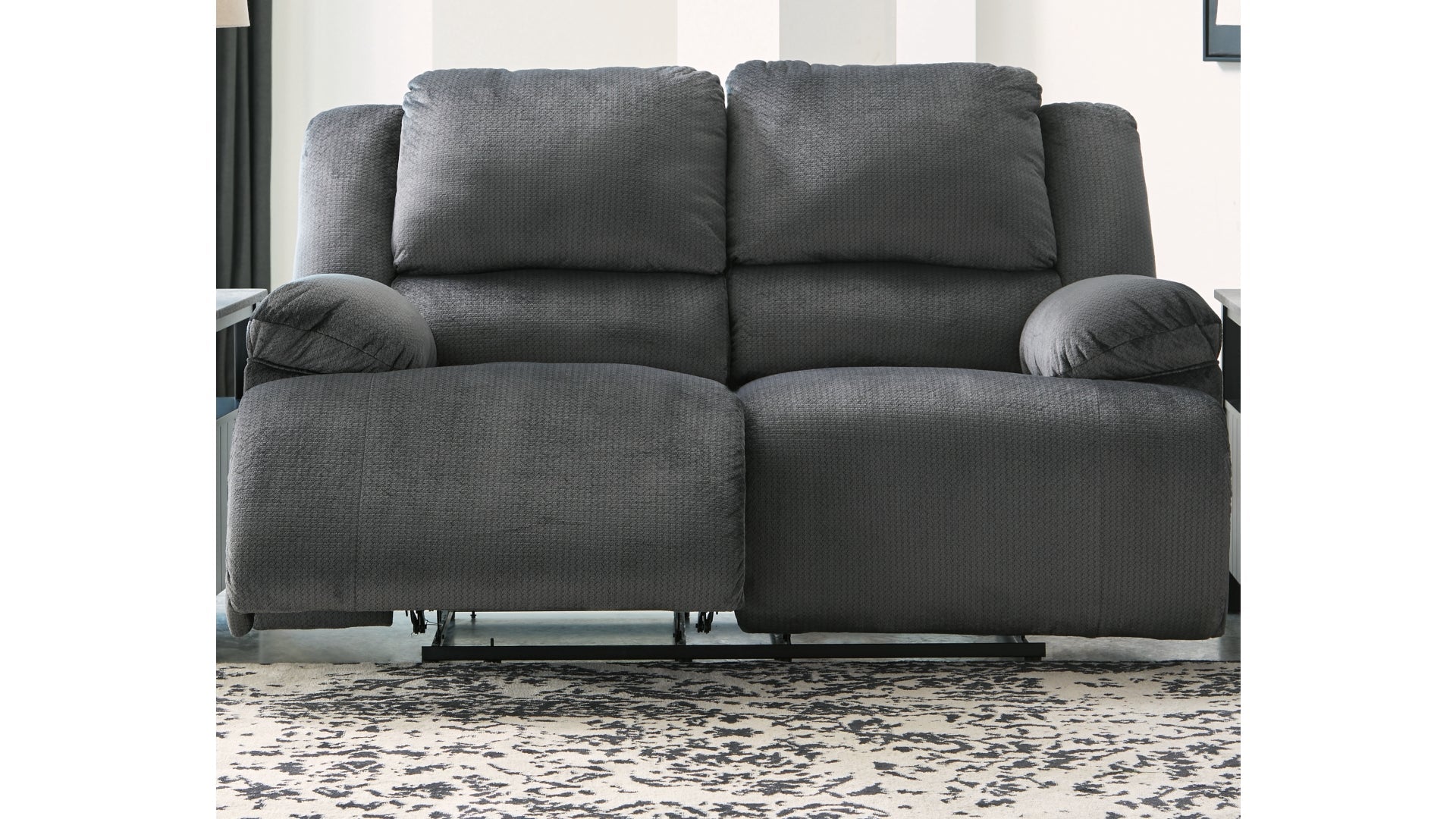 Clonmel Reclining Loveseat