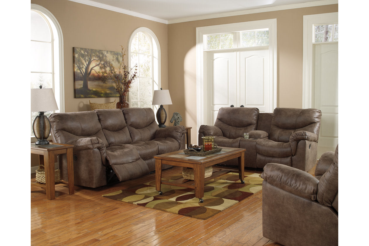 Alzena Living Room