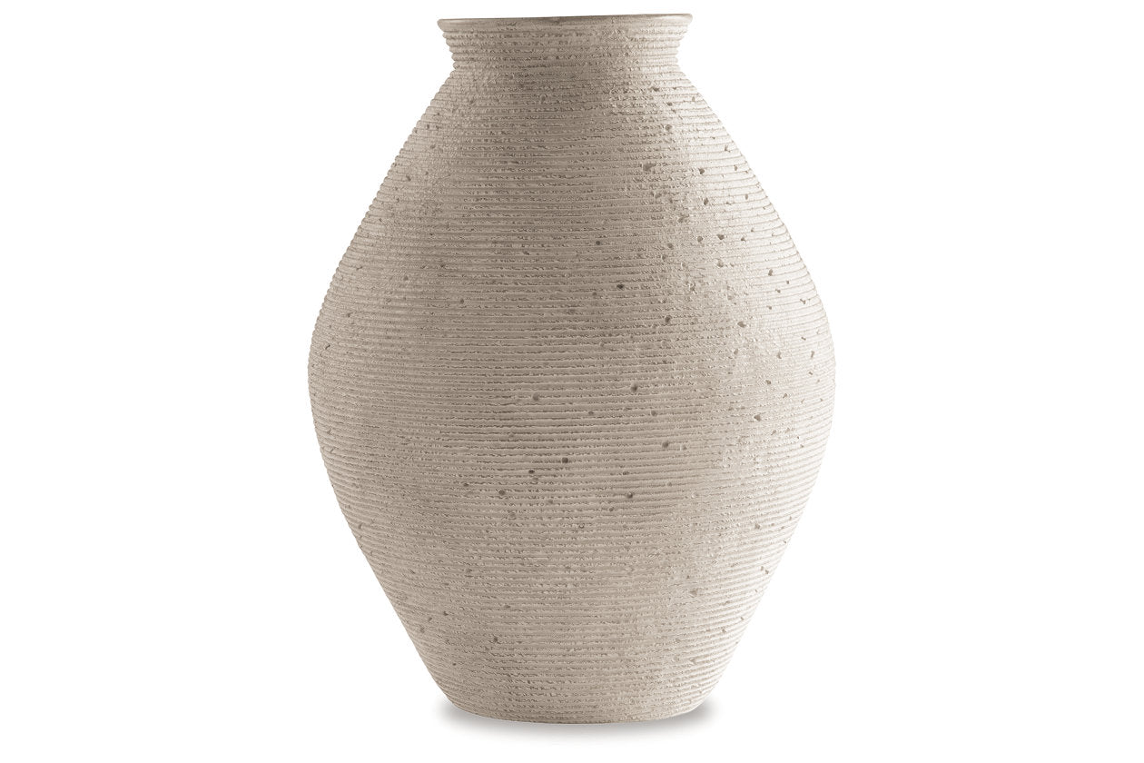 Hannela Vase