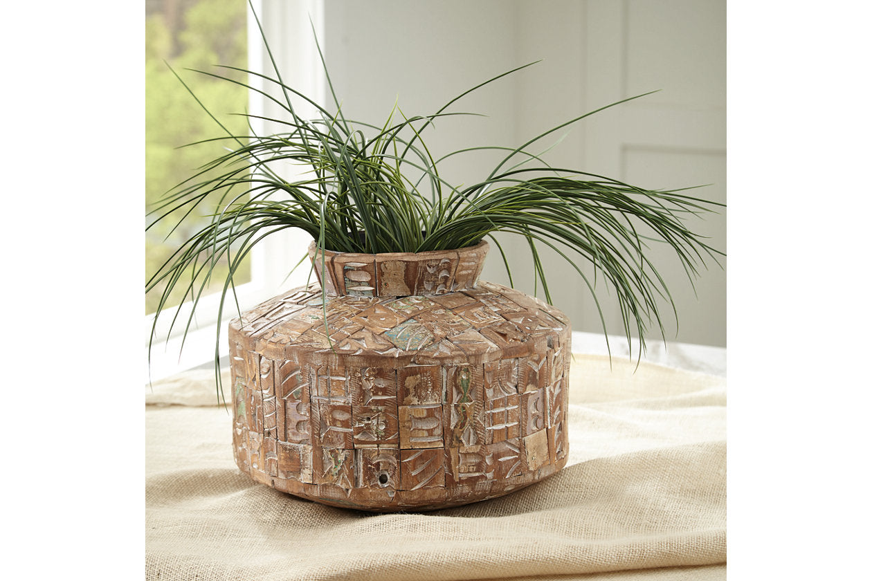 Meltland Vase
