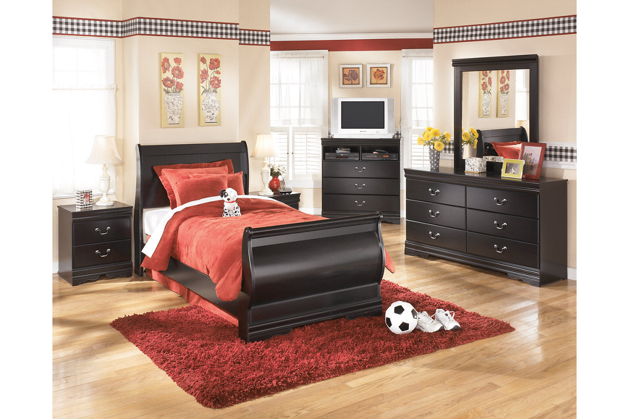 Huey Vineyard Dresser