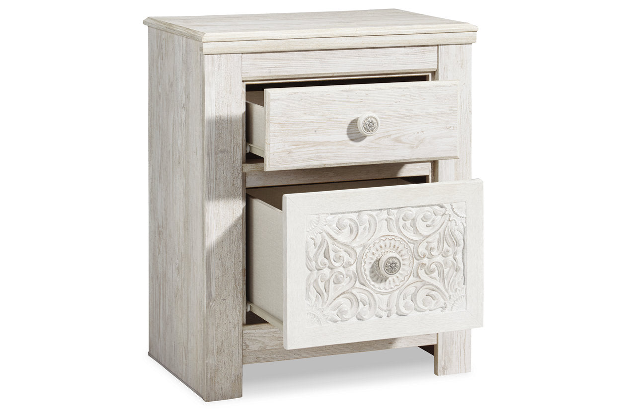 Paxberry Nightstand