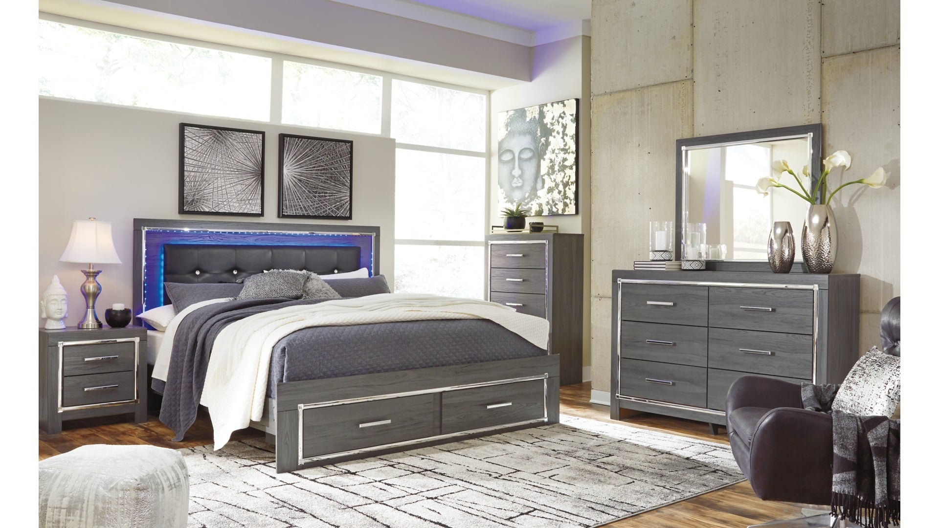 Lodanna King Panel Bed with 2 Storage Drawers with Mirrored Dresser and Chest