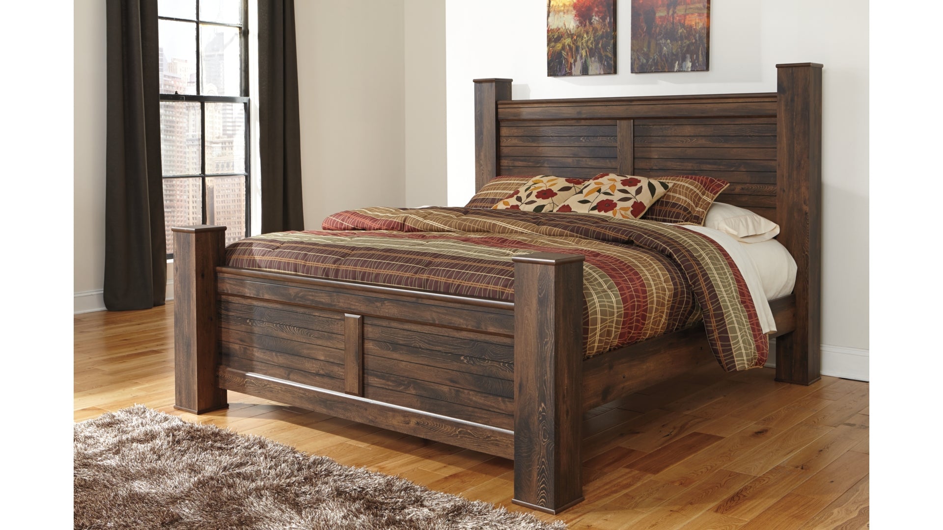 Quinden King Poster Bed with Dresser