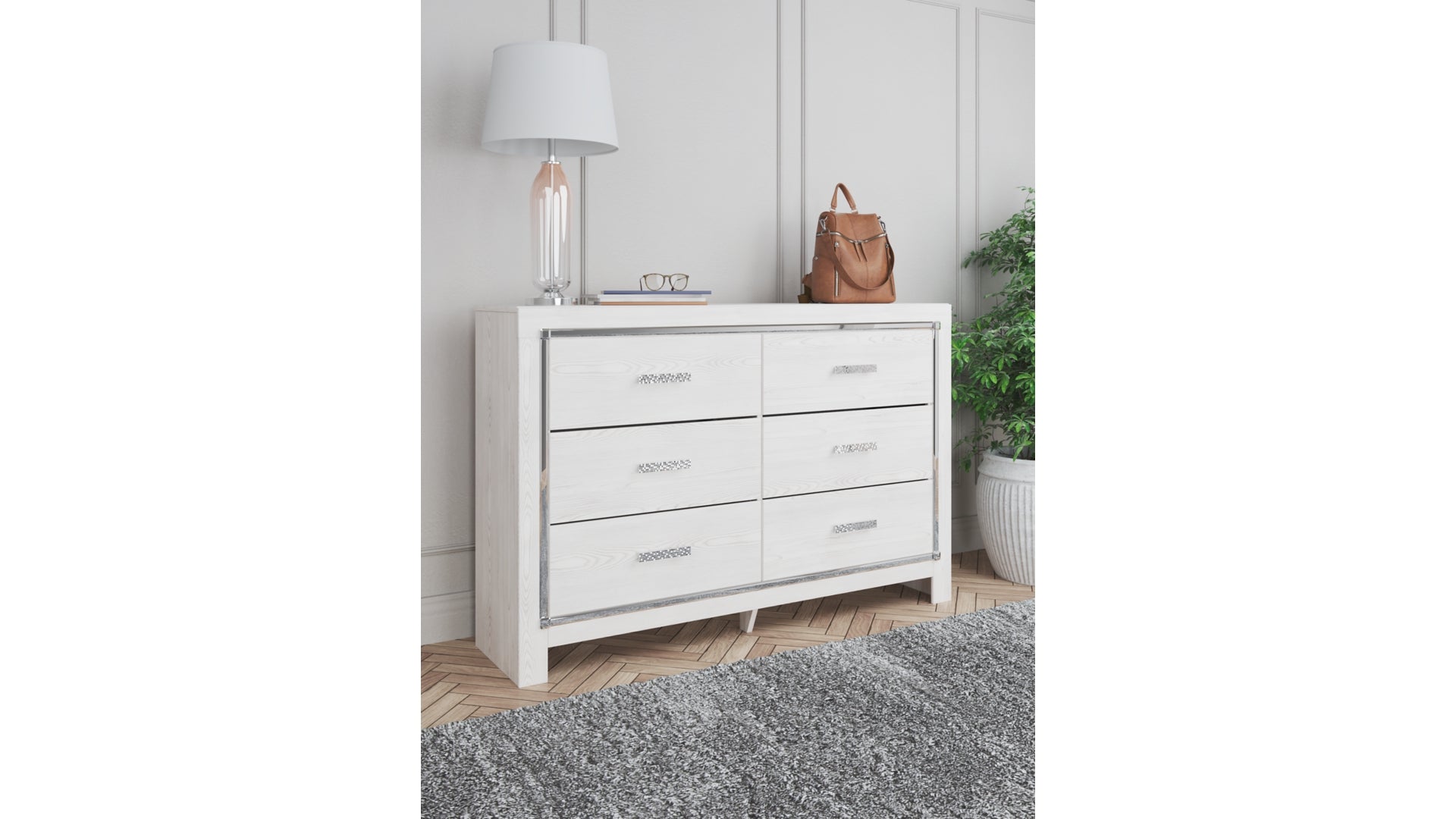 Altyra Queen Panel Bed with Dresser