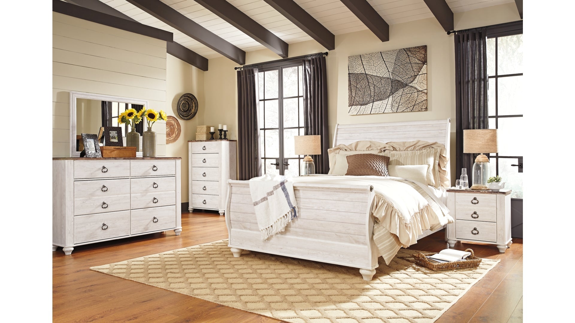 Willowton Queen Sleigh Bed with Mirrored Dresser, Chest and Nightstand