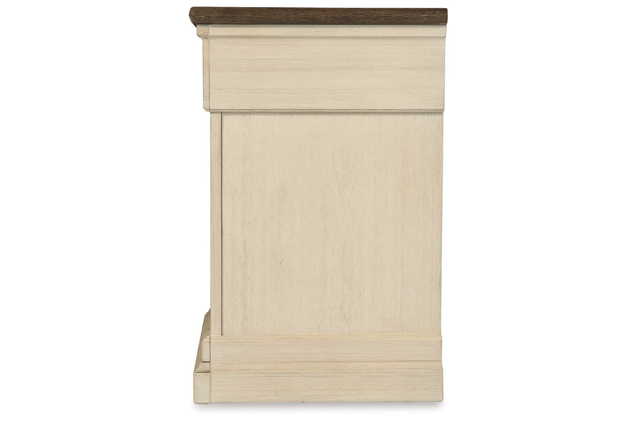 Bolanburg Nightstand