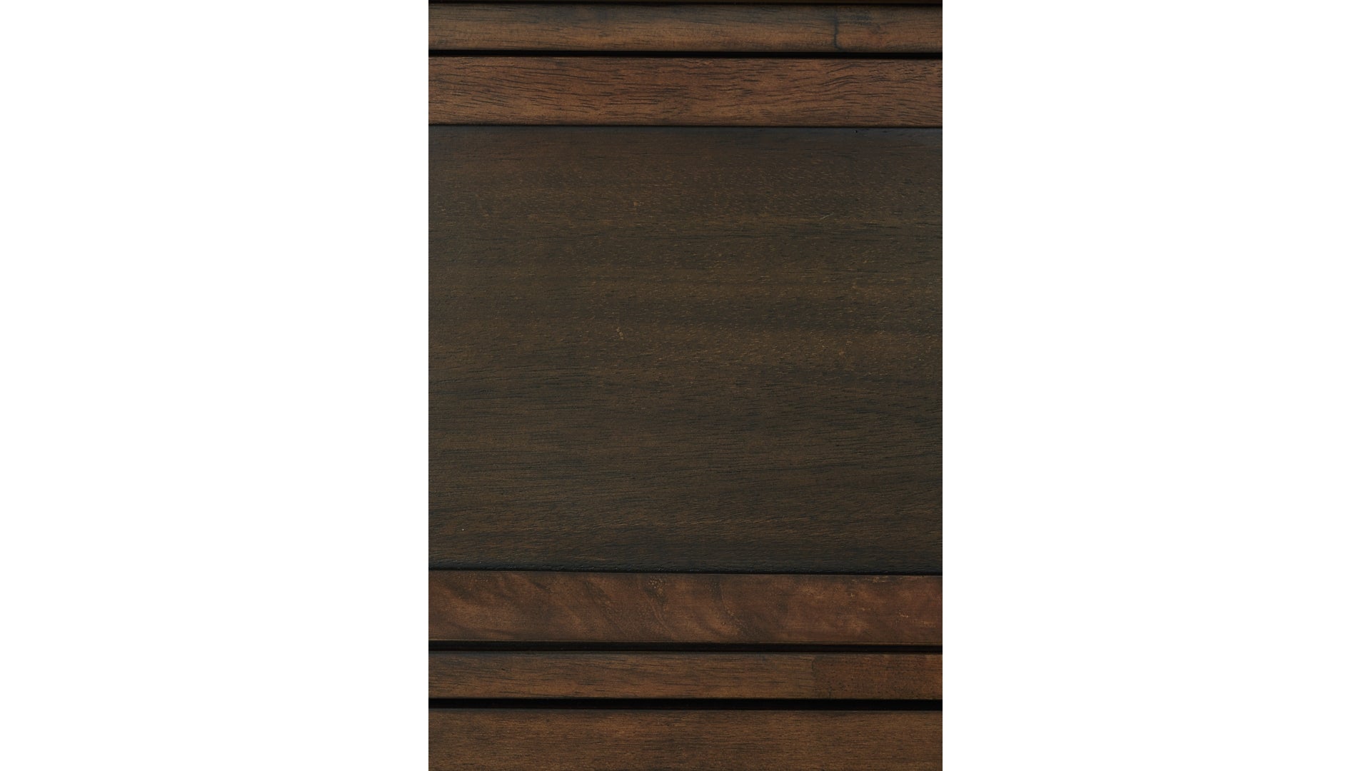Wyattfield California King Panel Bed with Dresser
