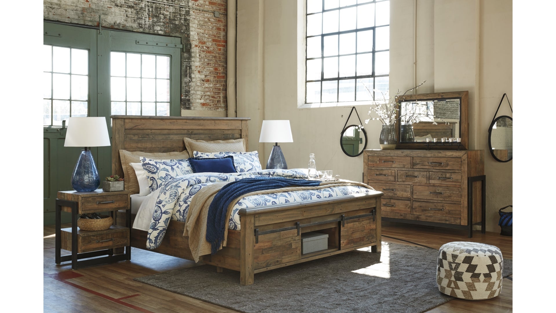 Sommerford King Panel Bed with Storage with Dresser