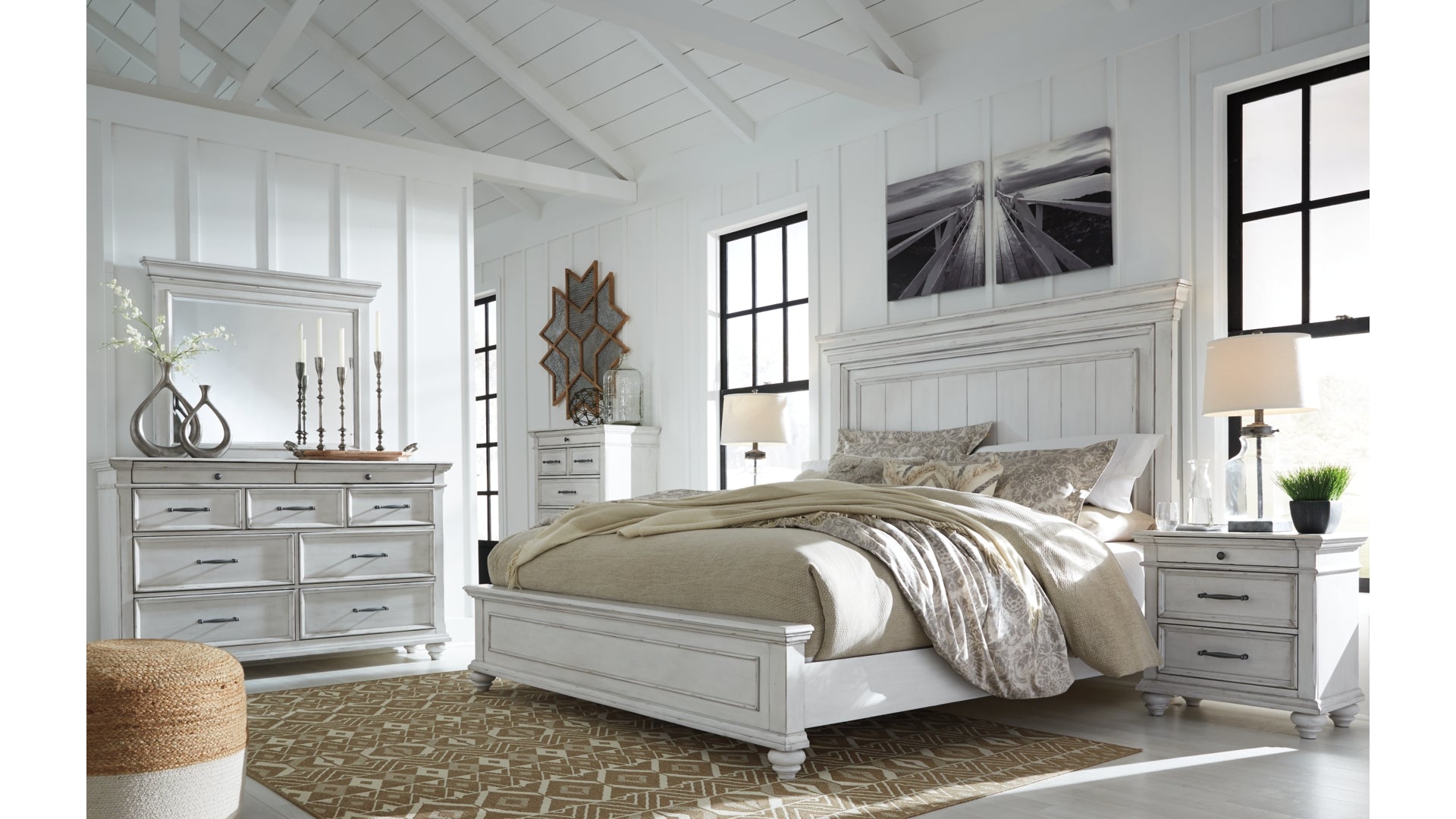 Kanwyn King Panel Bed with Mirrored Dresser, Chest and Nightstand